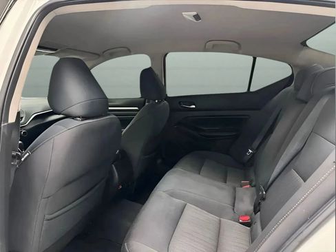 Used 2021 Nissan Altima 2.5 SV AWD/4WD image 11