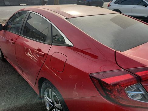 Certified 2018 Honda Civic LX image 3