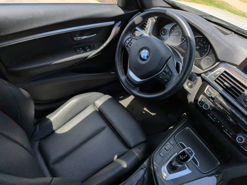 Used 2018 BMW 330i xDrive Sedan w/ Premium Package AWD/4WD image 34