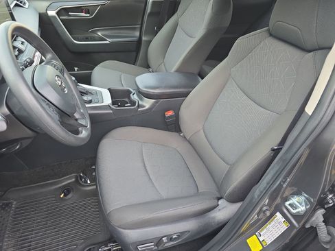 Used 2024 Toyota RAV4 XLE image 20