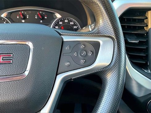 Used 2023 GMC Acadia SLE w/ Driver Convenience Package image 12