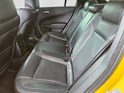 Used 2017 Dodge Charger SXT w/ Plus Group image 19