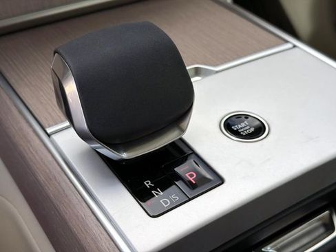 New 2026 Land Rover Range Rover SE image 24