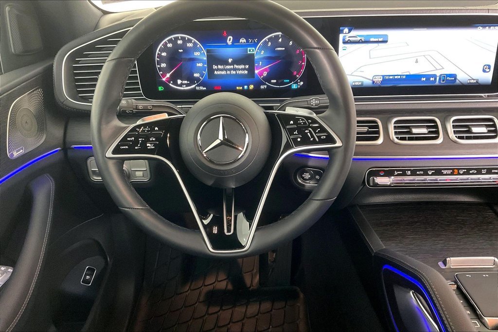 Used 2026 Mercedes-Benz GLS 450 4MATIC image 5