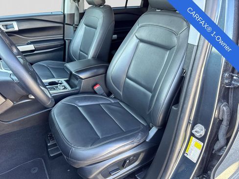 Used 2023 Ford Explorer XLT w/ Equipment Group 202A AWD/4WD image 15