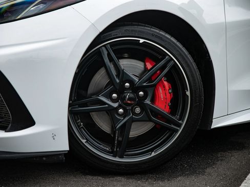 Used 2020 Chevrolet Corvette Stingray Coupe w/ Z51 Performance Package RWD image 9