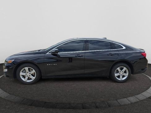 Used 2025 Chevrolet Malibu LS FWD image 3