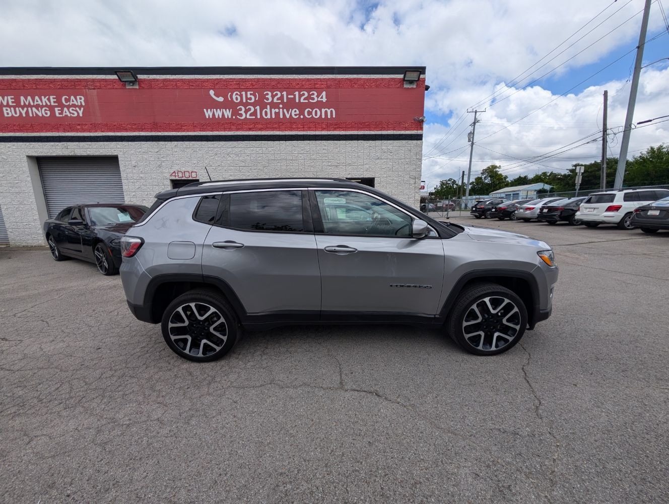 Used 2018 Jeep Compass Limited w/ Navigation Group AWD/4WD image 5