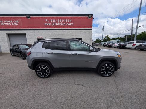 Used 2018 Jeep Compass Limited w/ Navigation Group AWD/4WD image 5