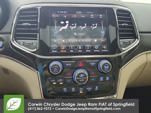 Certified 2020 Jeep Grand Cherokee Limited AWD/4WD image 27