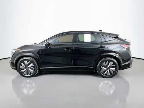 Used 2025 Nissan Ariya AWD image 5