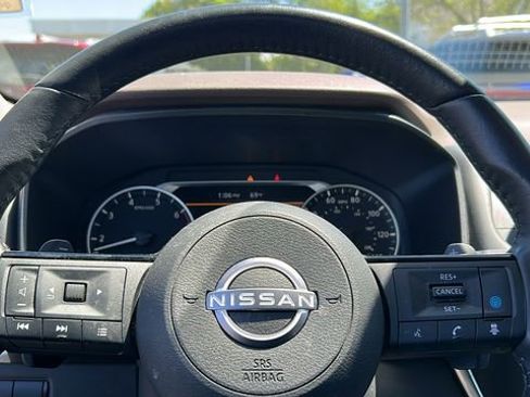 Certified 2023 Nissan Rogue SV w/ SV Premium B Package AWD/4WD image 11