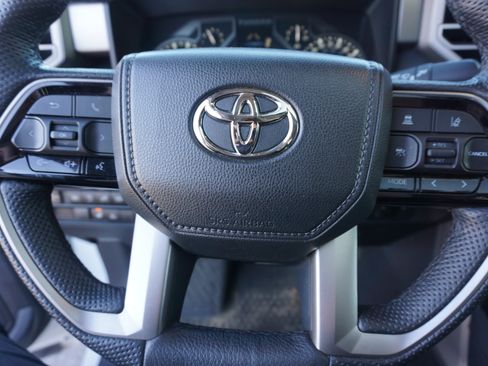Used 2022 Toyota Tundra Limited image 9
