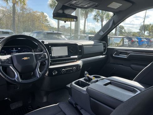 Used 2022 Chevrolet Silverado 1500 LT image 30