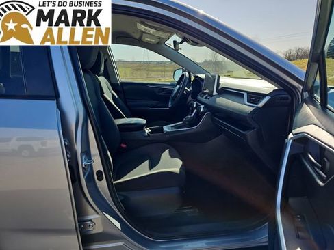 Used 2024 Toyota RAV4 LE image 27