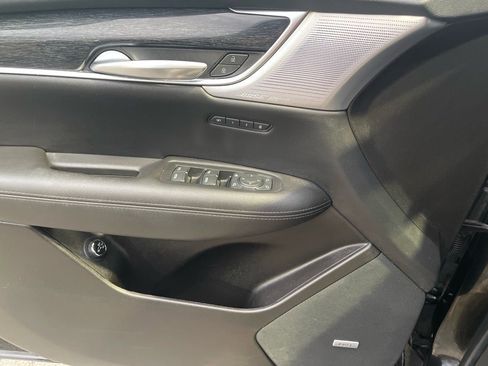 Used 2023 Cadillac XT5 Premium Luxury image 18