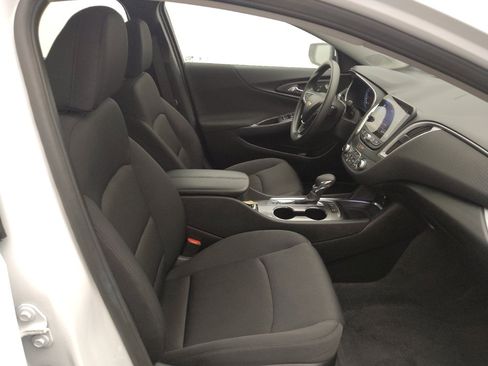 Used 2025 Chevrolet Malibu LT FWD image 21