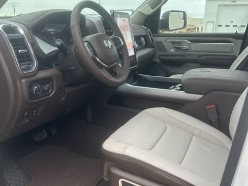 New 2026 RAM 1500 Laramie AWD/4WD image 15
