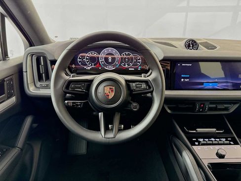 New 2026 Porsche Cayenne S image 18