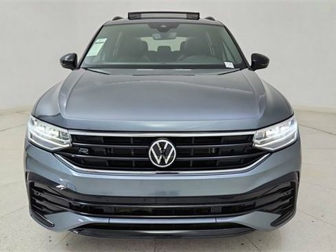 Used 2023 Volkswagen Tiguan SE R-Line image 13