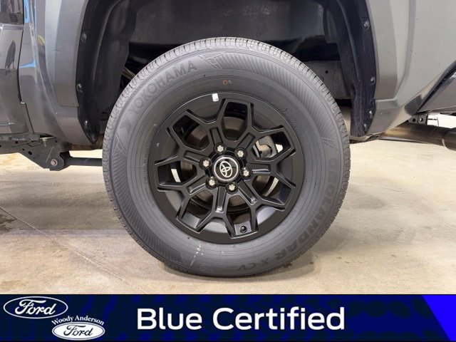 Used 2024 Toyota Tacoma TRD Off-Road AWD/4WD image 8