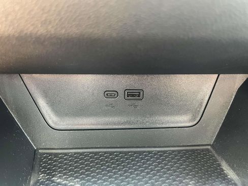 Used 2025 Chevrolet Equinox RS w/ Safety and Technology Package FWD image 29