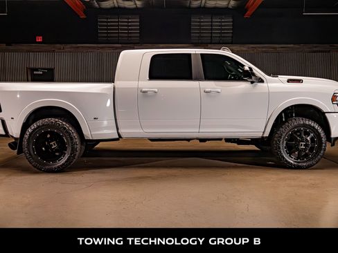 Used 2021 RAM 3500 Laramie w/ Night Edition AWD/4WD image 10