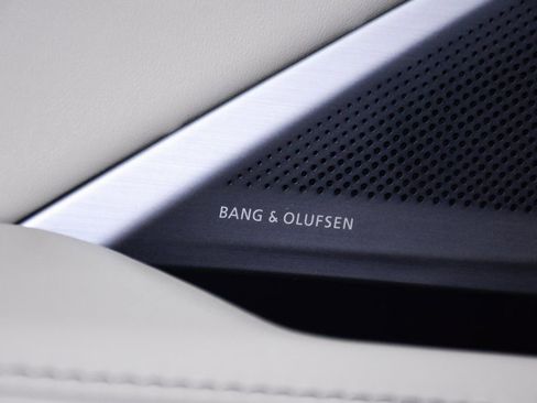 Used 2025 Acura MDX A-Spec image 8