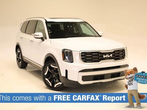 Used 2025 Kia Telluride S AWD/4WD image 2
