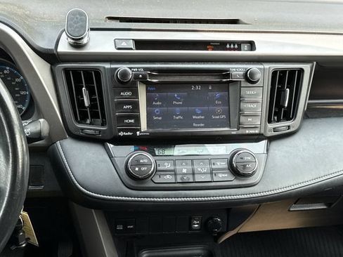 Used 2017 Toyota RAV4 XLE w/ Plus Special Value Package AWD/4WD image 10