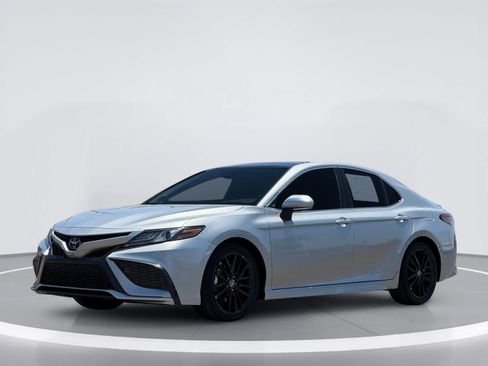 Used 2023 Toyota Camry XSE w/ Navigation Package FWD image 2