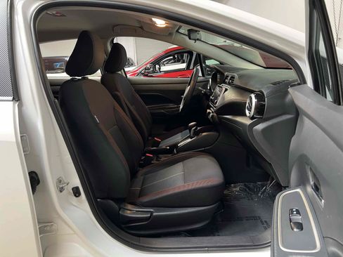 Used 2020 Nissan Versa SR FWD image 6