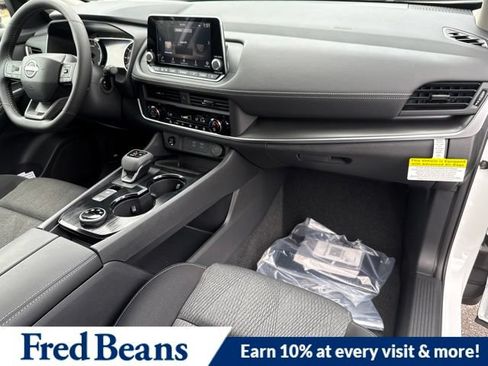 New 2026 Nissan Rogue SV w/ Cold Weather Package AWD/4WD image 15
