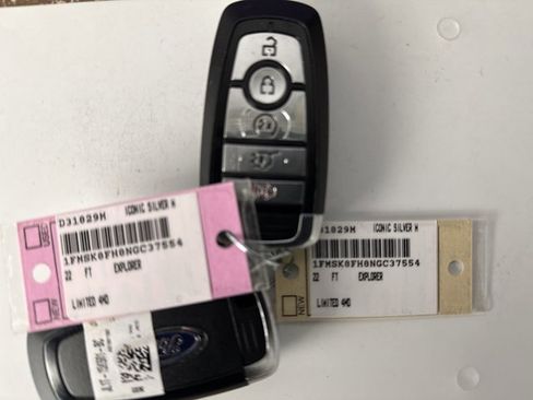 Used 2022 Ford Explorer Limited w/ Equipment Group 301A image 10