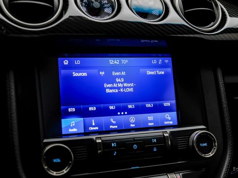 Used 2020 Ford Mustang Shelby GT500 w/ Carbon Fiber Track Pack image 72