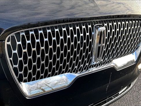 Used 2022 Lincoln Aviator Reserve w/ Equipment Group 201A image 31