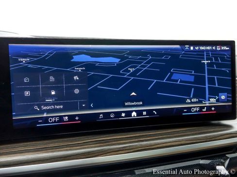 Used 2024 BMW X7 xDrive40i w/ M Sport Package image 22