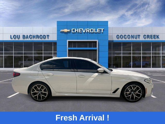 Used 2023 BMW 530i w/ M Sport Package RWD image 9