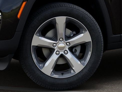 New 2025 Jeep Grand Cherokee Limited image 8