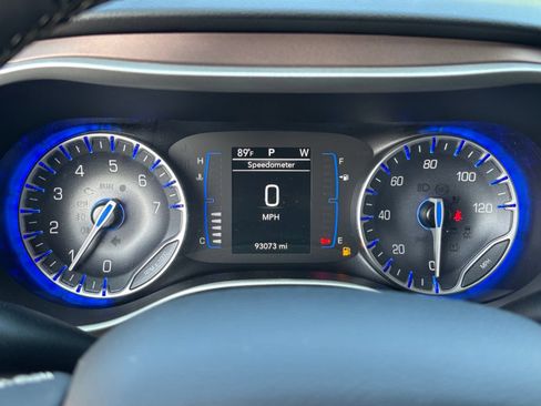 Used 2024 Chrysler Voyager LX FWD image 24