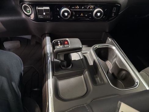 Certified 2022 Chevrolet Silverado 1500 RST w/ Convenience Package II image 31