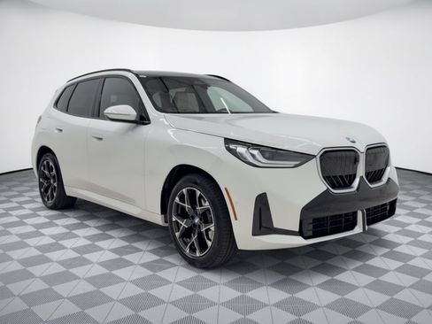 Certified 2025 BMW X3 xDrive30i w/ Premium Package AWD/4WD image 7