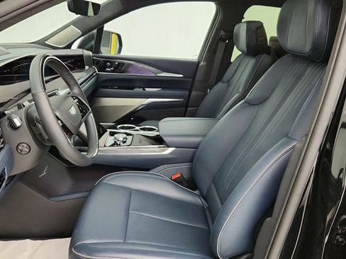 Used 2025 Cadillac Escalade IQ Luxury 2 image 23