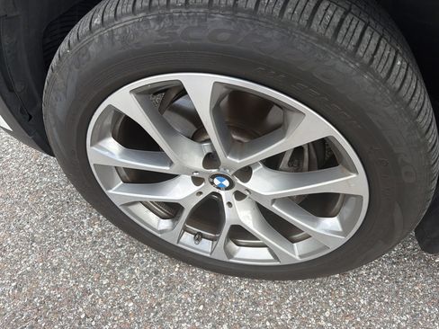 Certified 2024 BMW X5 xDrive40i w/ Parking Assistance Package AWD/4WD image 10