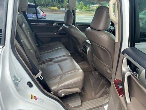 Used 2011 Lexus GX 460 w/ Comfort Plus Pkg AWD/4WD image 14
