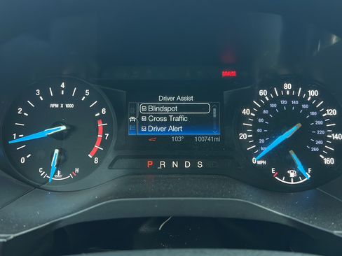 Used 2020 Ford Edge SE FWD image 23