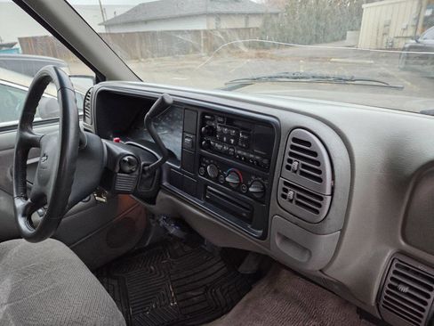 Used 2000 Chevrolet Silverado 3500 2WD Crew Cab image 8