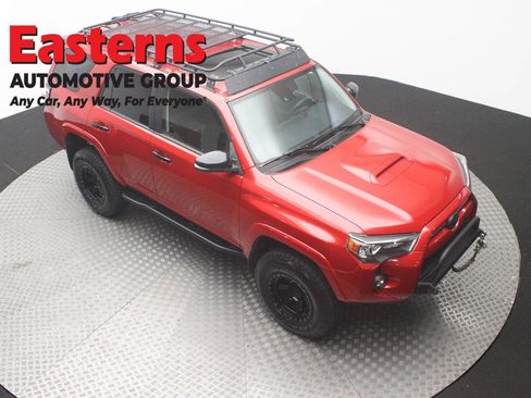 Used 2021 Toyota 4Runner Venture w/ Moonroof Package AWD/4WD image 3