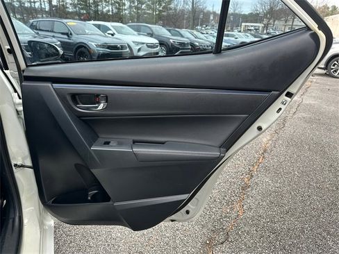 Used 2018 Toyota Corolla XSE image 16