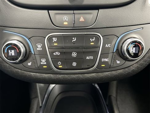 Used 2023 Chevrolet Malibu LT image 15